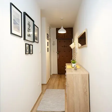 Golden Place דירה *